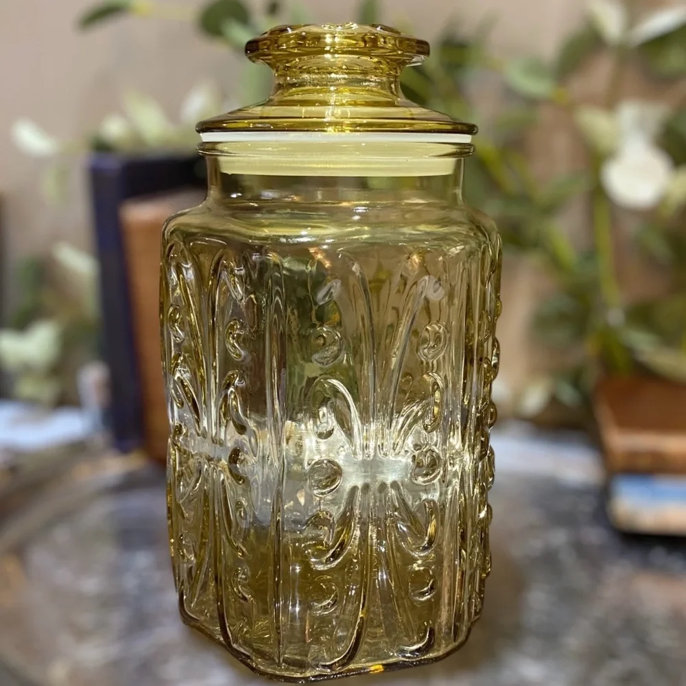 Vintage LE Smith Amber Large Canister Imperial Atterbury Scroll